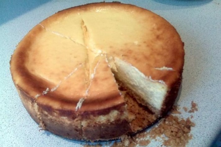La cottura in forno della Cheesecake alla ricotta