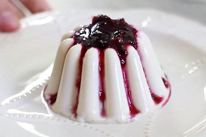panna cotta ai frutti di bosco