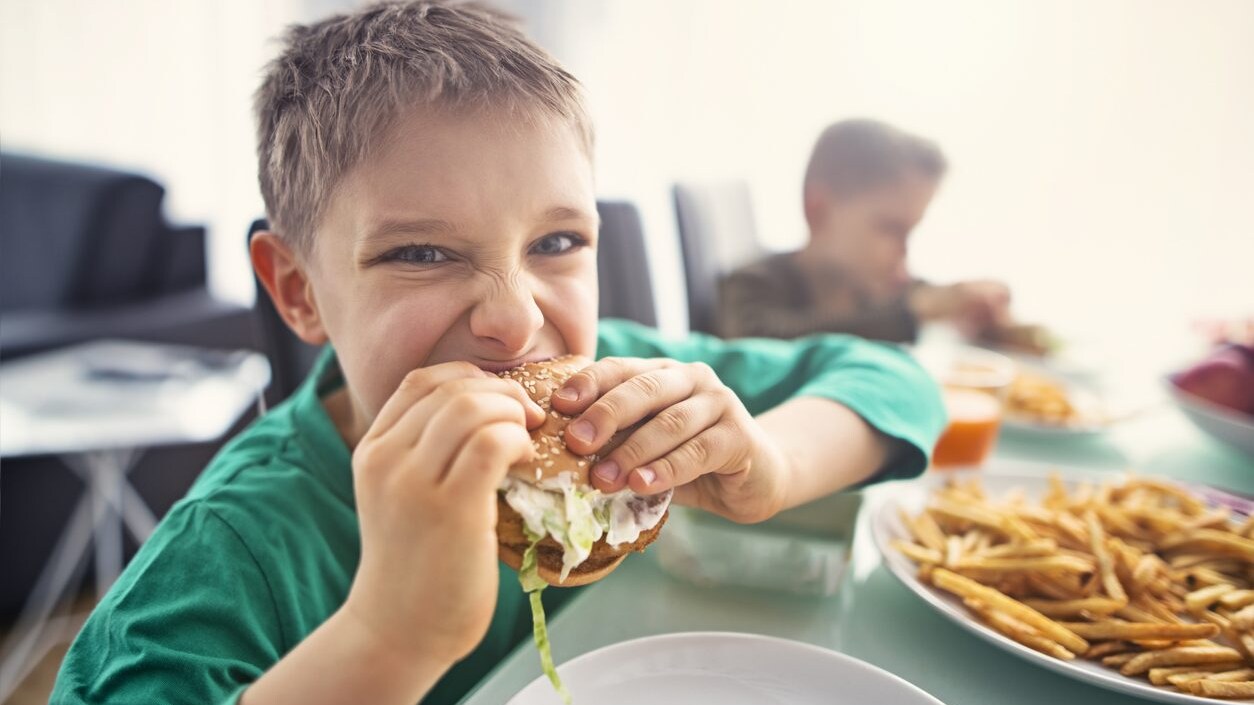 La proposta di Rotterdam per combattere l'obesità infantile: limitare il numero dei fast food in città