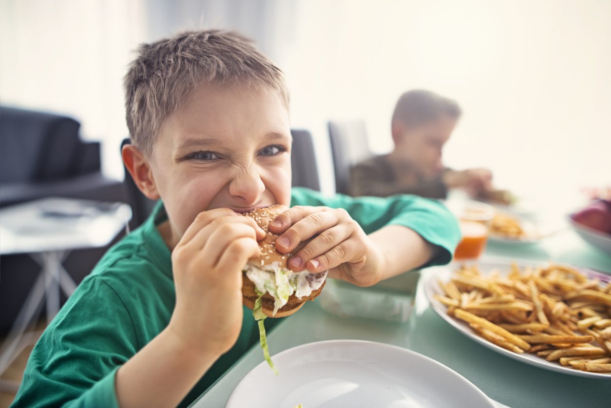 La proposta di Rotterdam per combattere l'obesità infantile: limitare il numero dei fast food in città