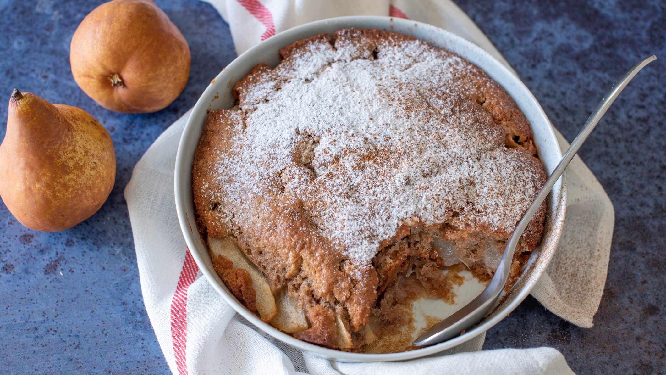 Cobbler di pere alla cannella