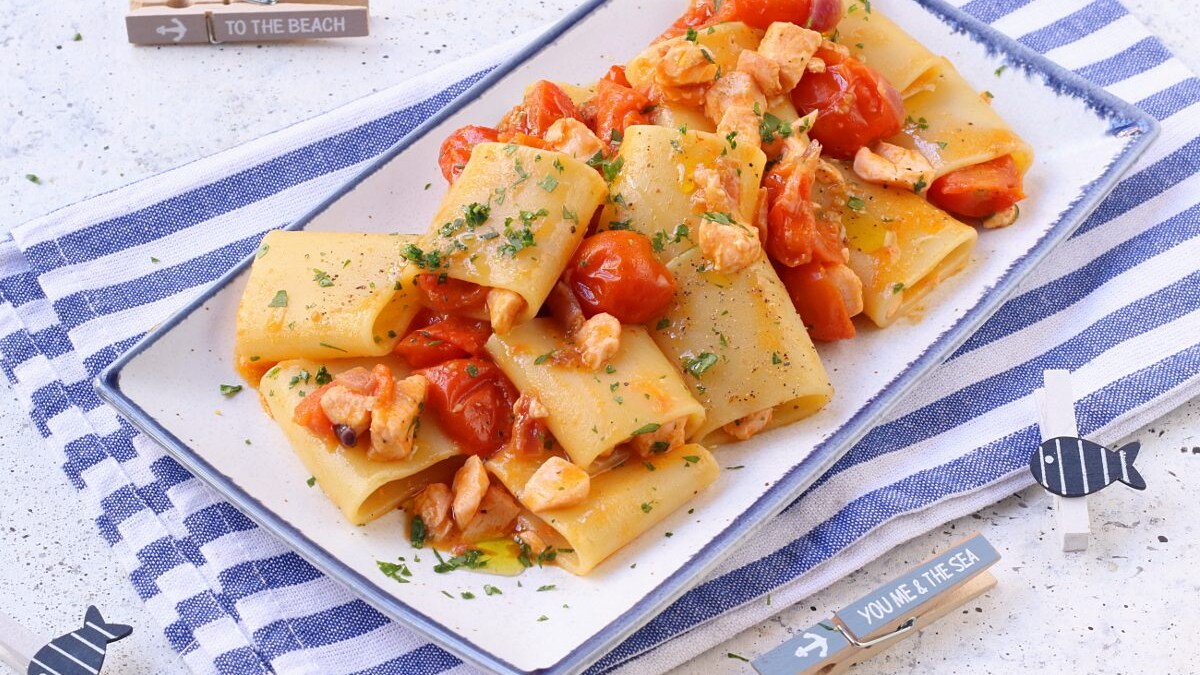 Ricetta dei paccheri al salmone
