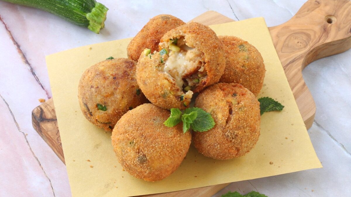 Polpette di zucchine e mozzarella
