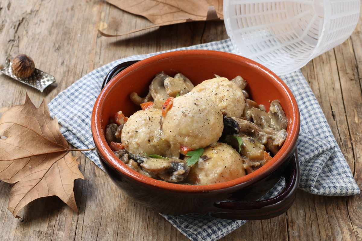 Polpette di ricotta con funghi