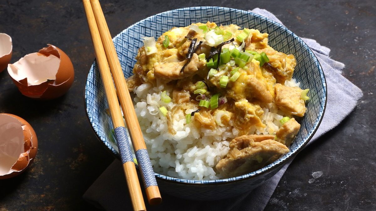 7_oyakodon servito_oyakodon©Gooduria lab