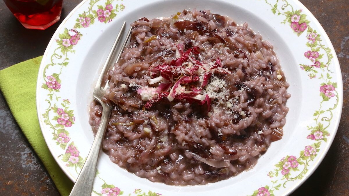 9_risotto servito 2_risotto radicchio e Amarone ©Gooduria lab