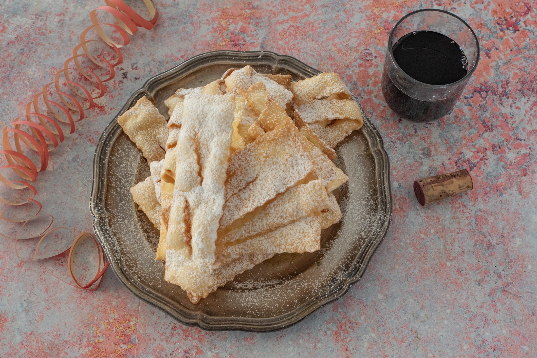 chiacchiere al vino rosso