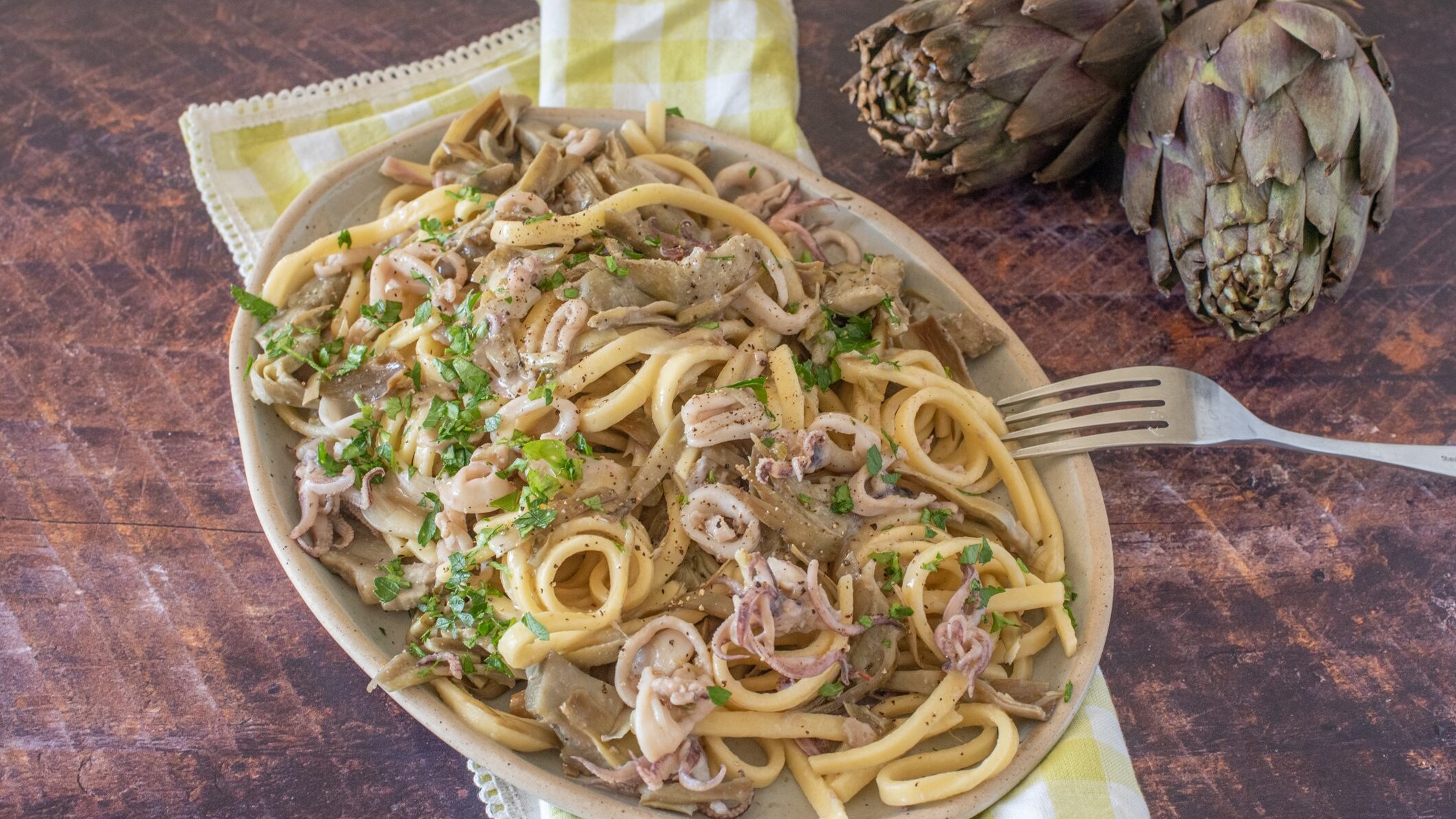 pasta calamari e carciofi