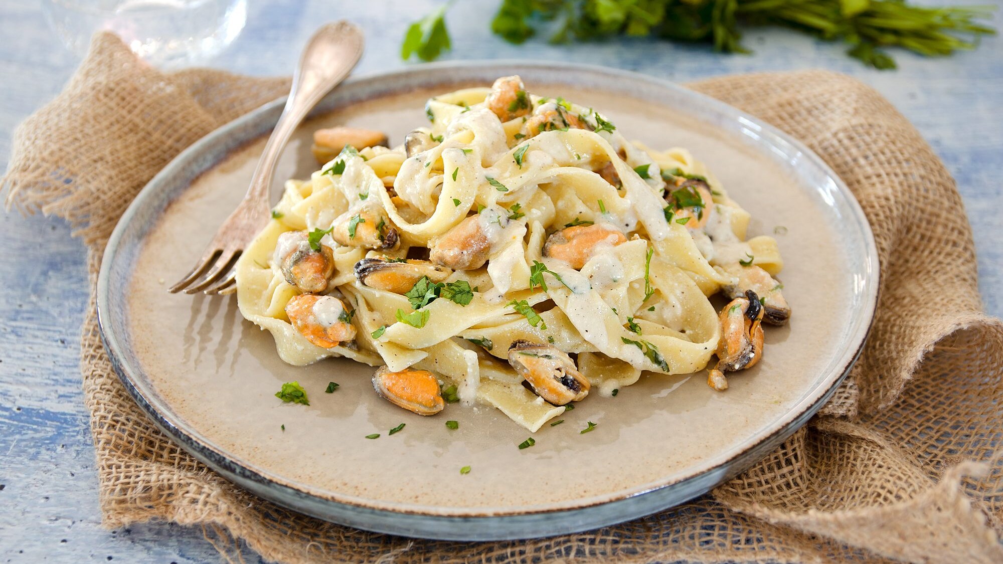 Tagliatelle cacio pepe e cozze