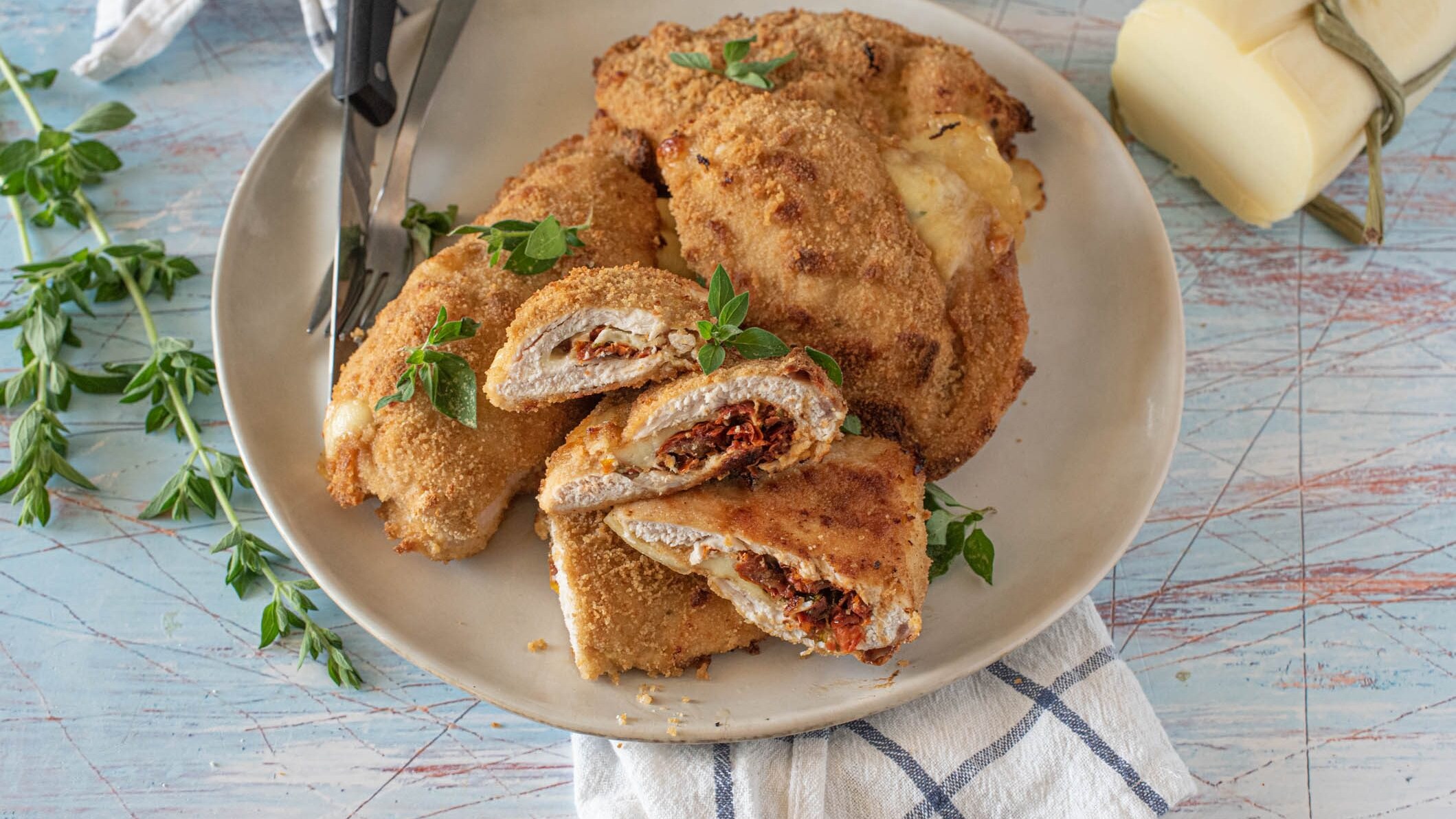 Cotolette di pollo ripiene al forno