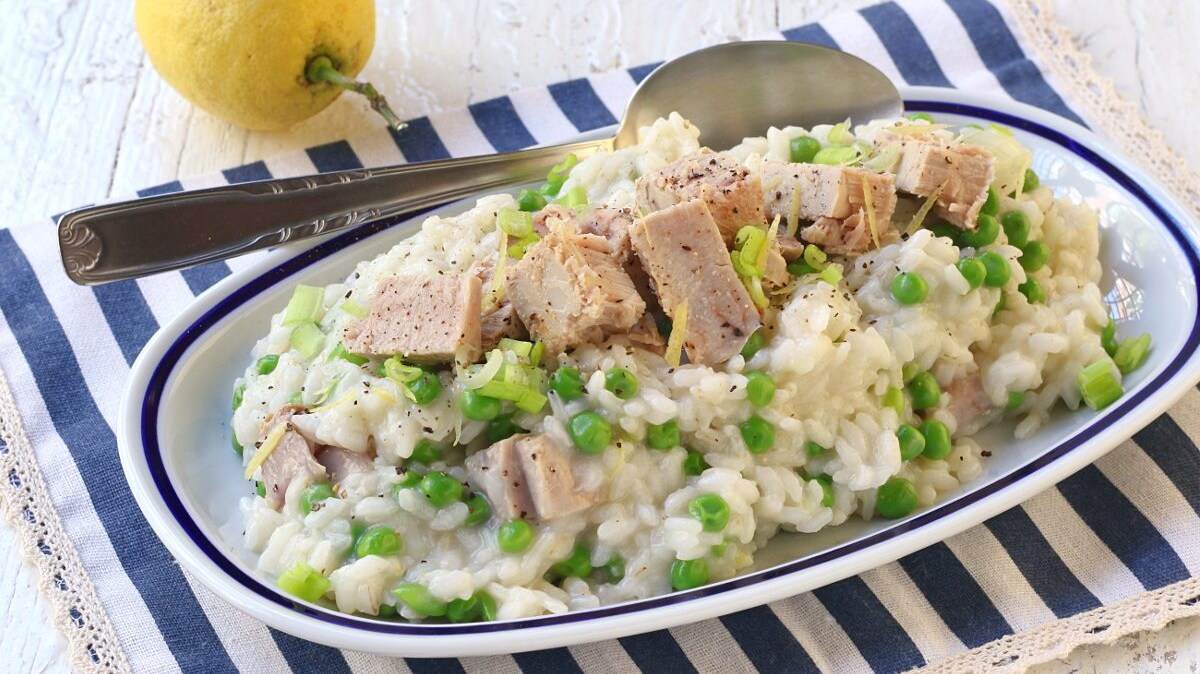 Risotto con tonno fresco e piselli