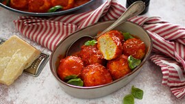 Polpette di ricotta al sugo