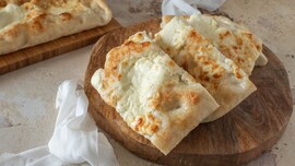 Focaccia con lo stracchino