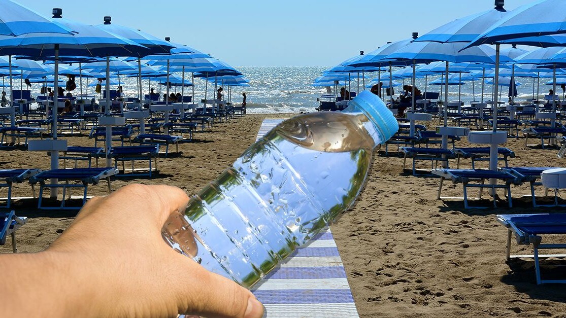 divieto-portare-acqua-cibo-spiaggia