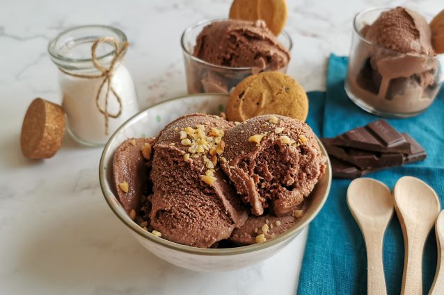 Gli abbinamenti migliori per il gelato: quali gusti stanno meglio insieme?