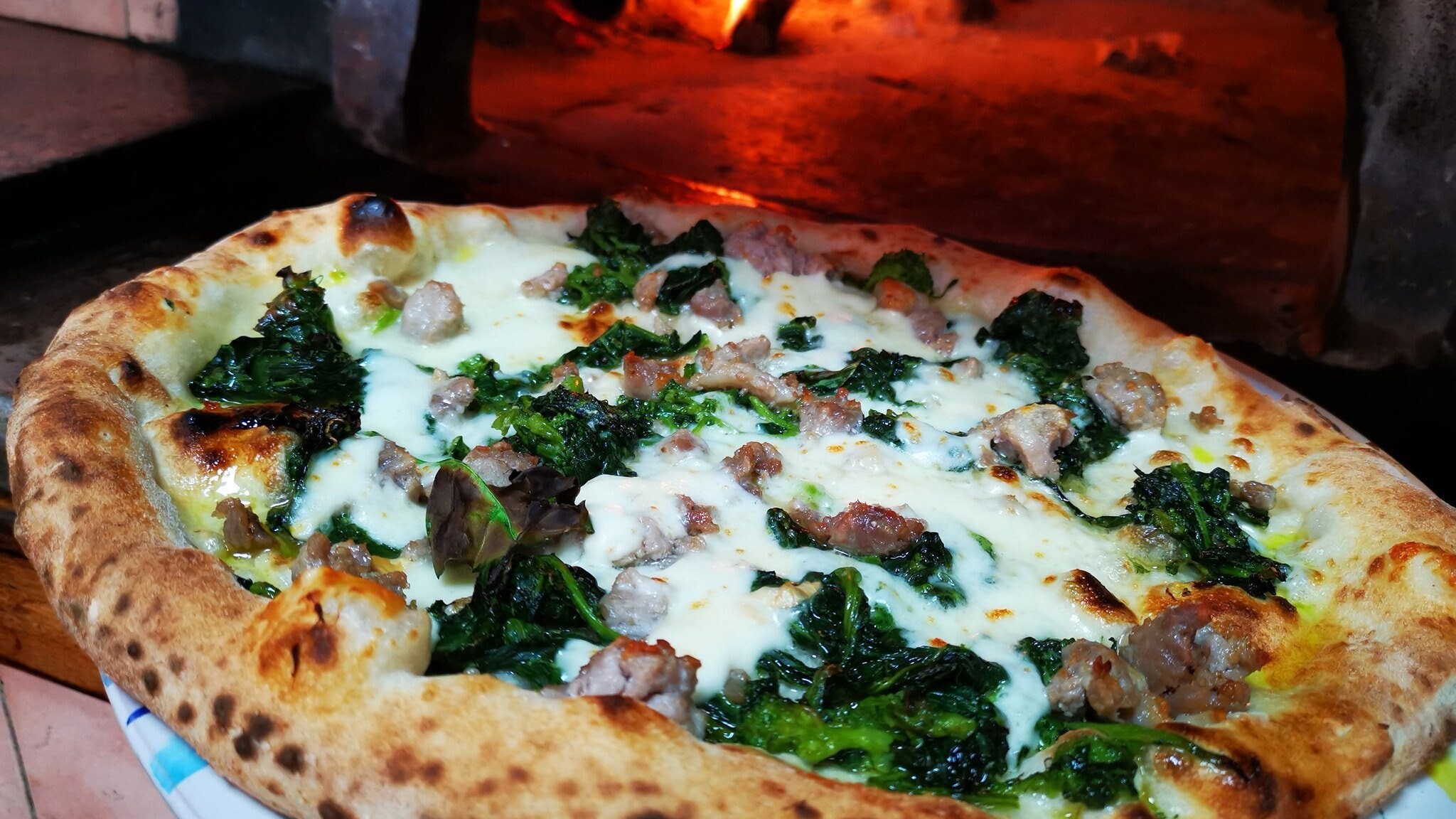 pizza-salsiccia-friarielli-storia