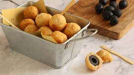 olive in crosta di parmigiano