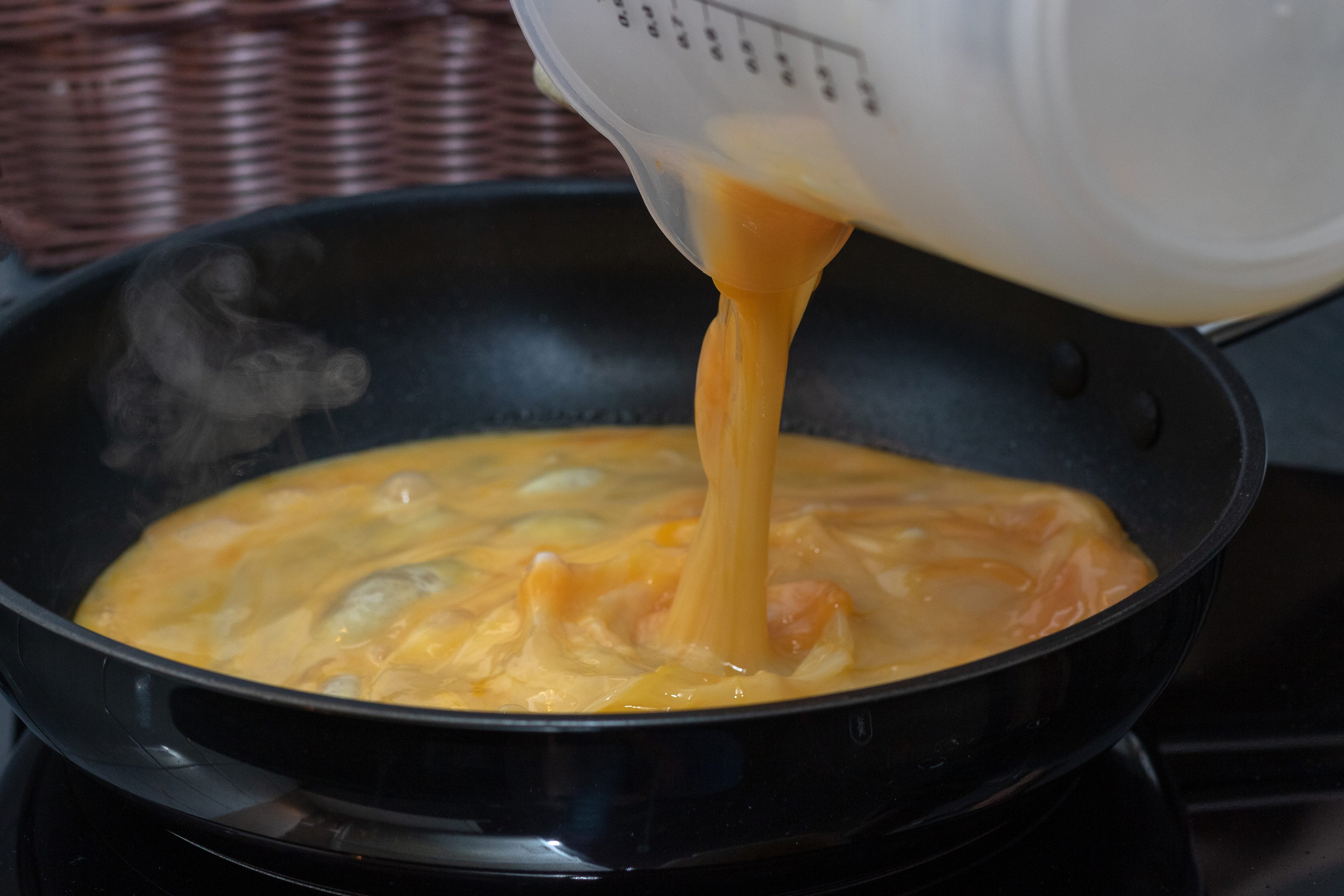 Frittata con pancetta la ricetta veloce in padella