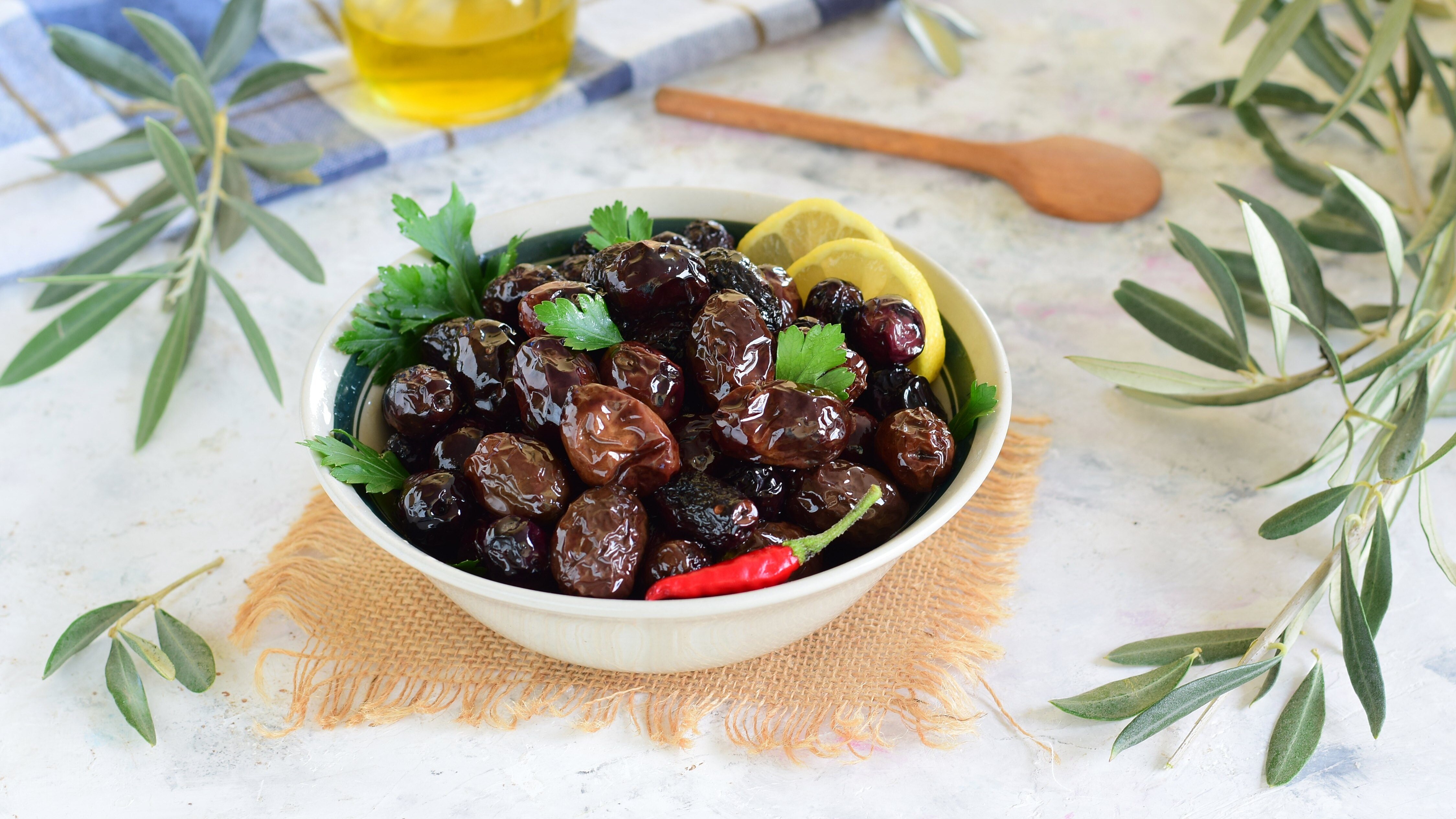 Olive sotto sale: la ricetta per avere le olive tutto l'anno