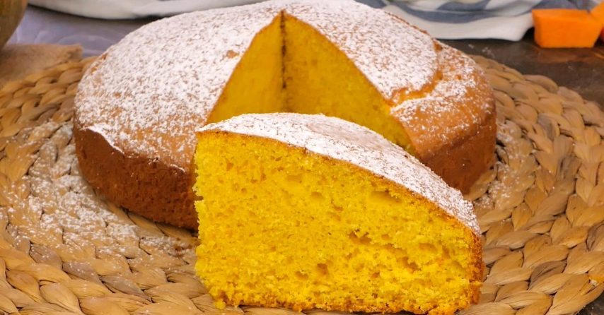 Torta di castagne: la ricetta del dolce autunnale morbidissimo e leggero Torta di castagne: la ricetta del dolce autunnale morbidissimo e leggero