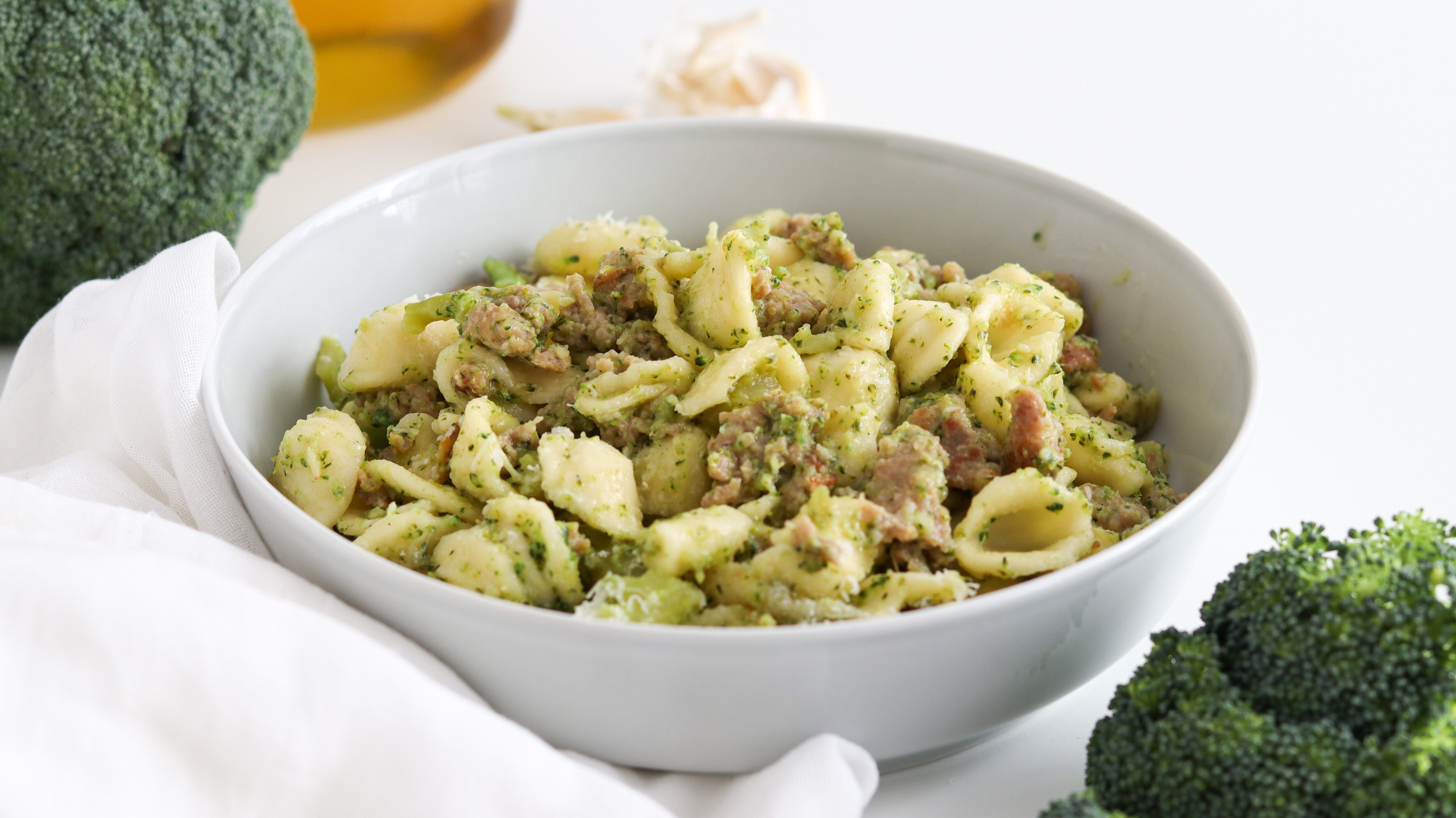 orecchiette salsiccia e broccoli