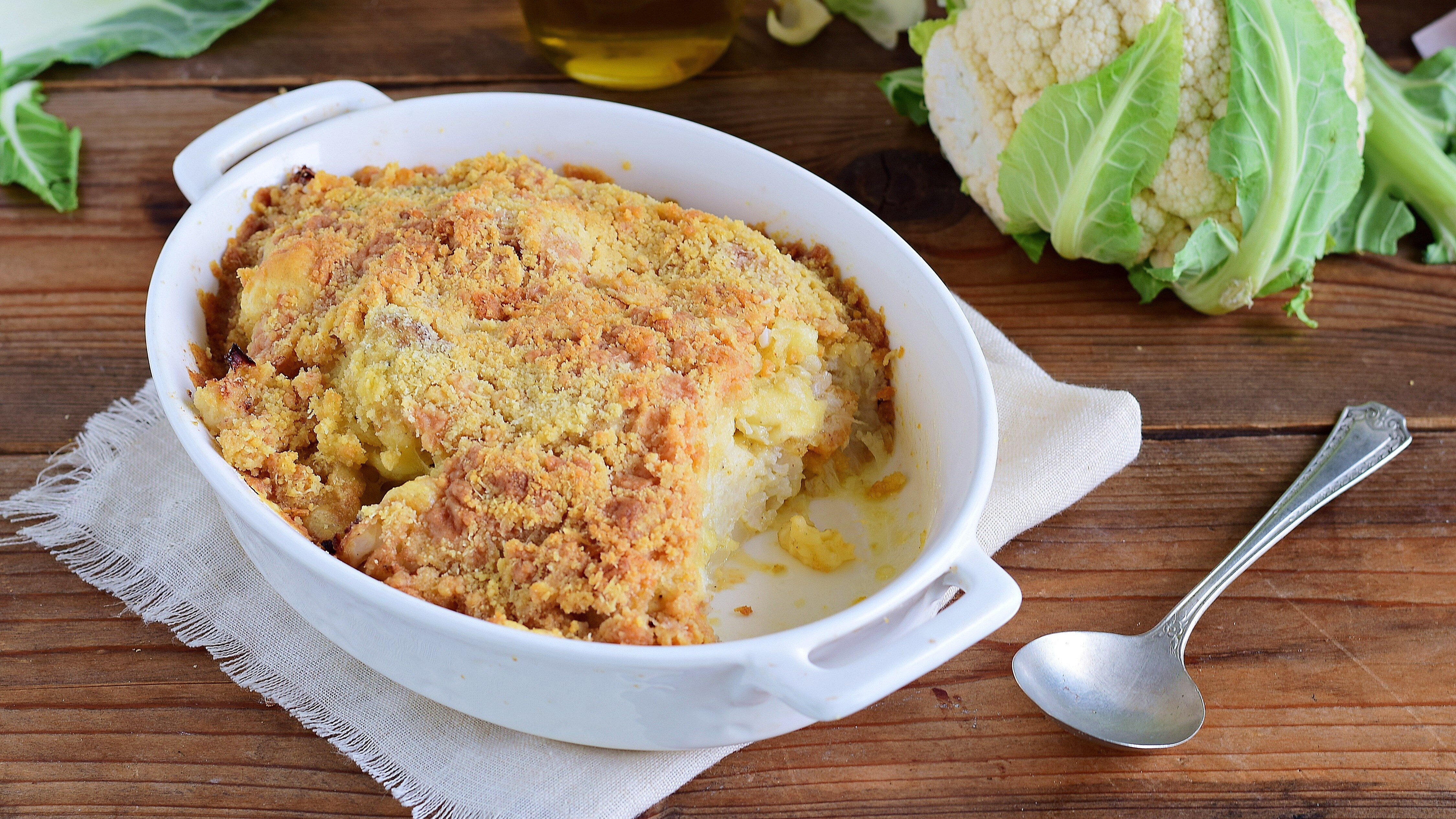 Crumble di cavolfiore: la ricetta del contorno ricco e gustoso