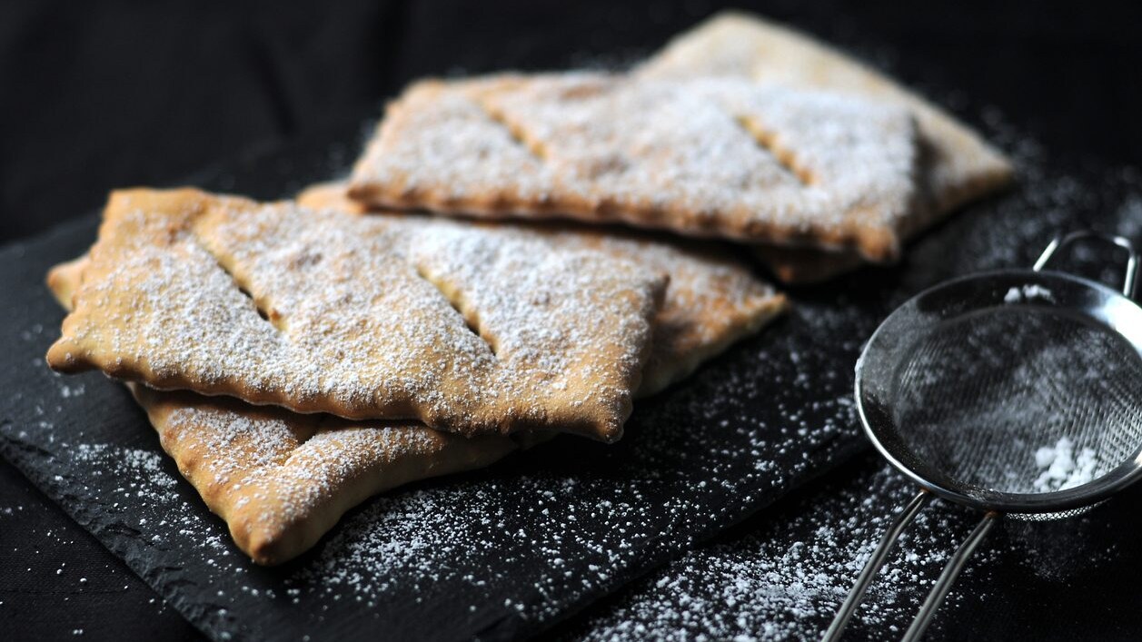 chiacchiere-perché-si-chiamano-così