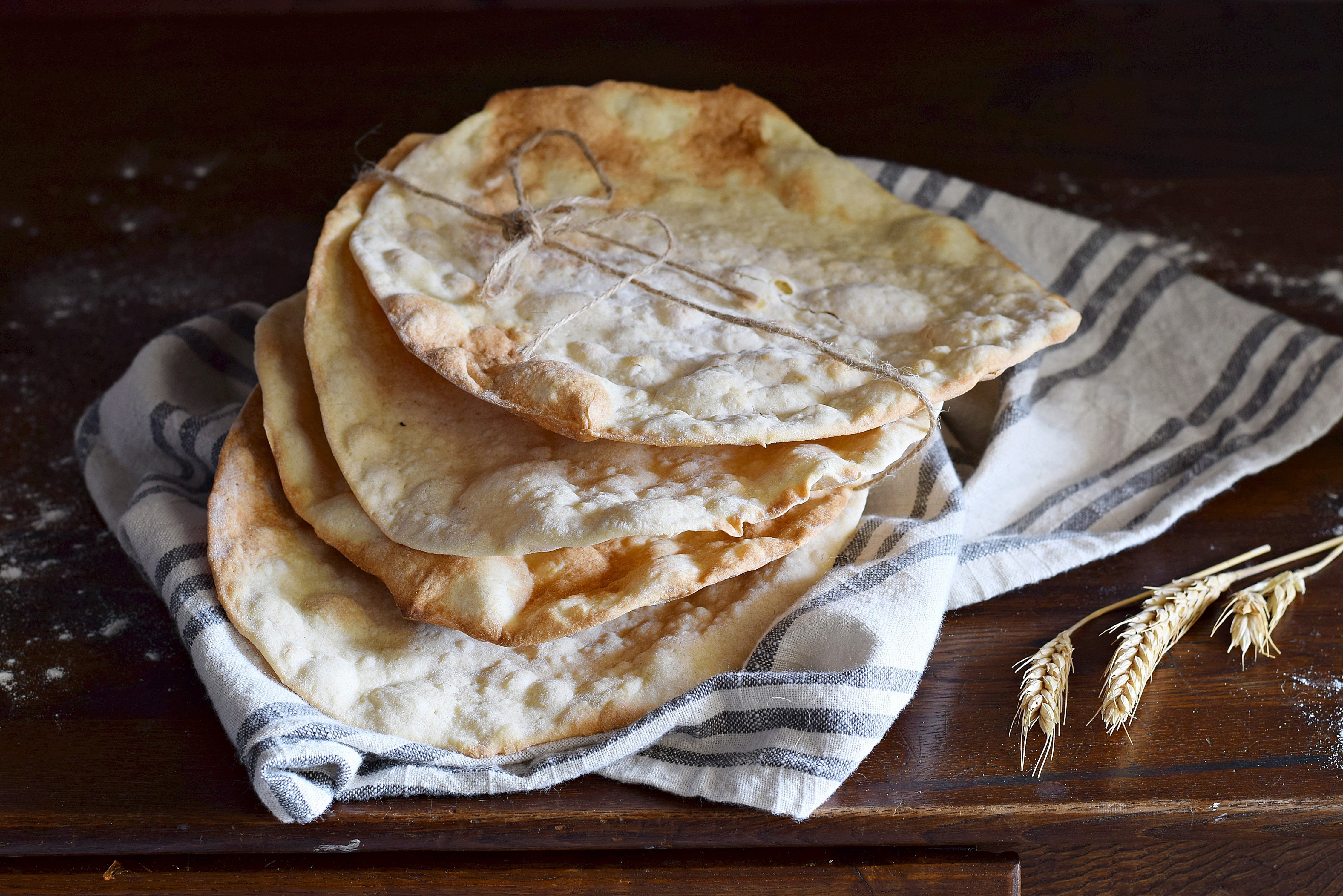 Pane azzimo: la ricetta del pane senza lievito della tradizione ebraica
