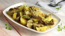 Carciofi e patate in umido