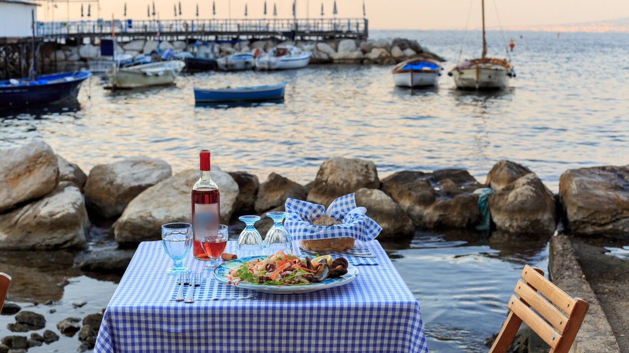 napoli-cibo-fiction-tv