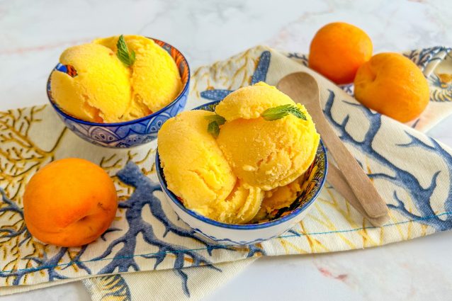Gli abbinamenti migliori per il gelato: quali gusti stanno meglio insieme?