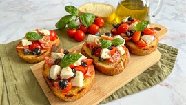 Bruschetta caprese