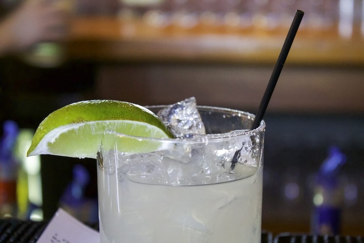 tommy-margarita-cocktail-con-tequila