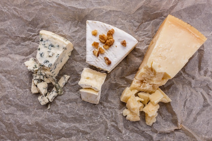 colore-formaggio-da-cosa-dipende