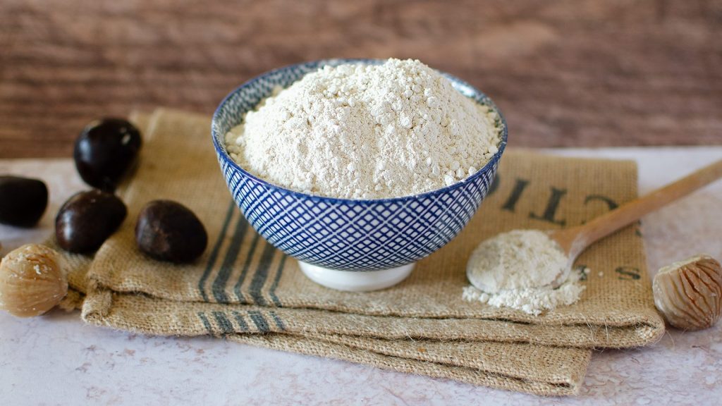 Farina di castagne la ricetta facile per farla in casa e tante idee