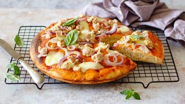 Pizza tonno e cipolla