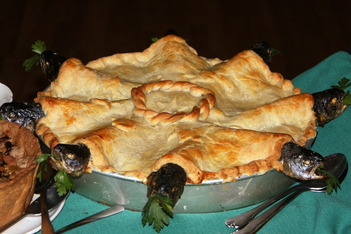 the-bear-torta-pesce