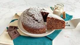 Torta allo yogurt e cioccolato