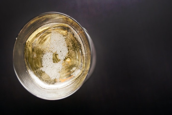 galateo-dello-champagne-come-degustare
