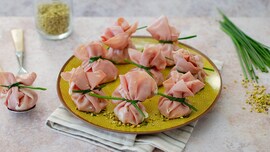 Fagottini di mortadella