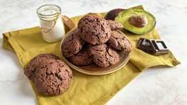 Biscotti avocado e cioccolato