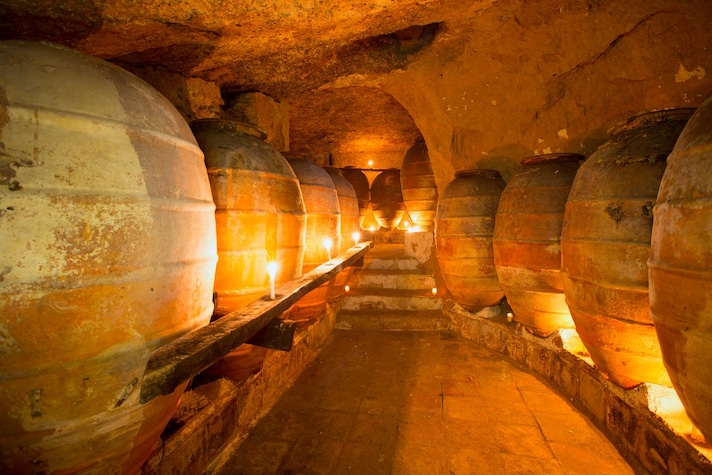 orange-wine-produzione-anfora