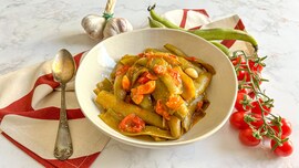 Spadellata di bucce di fave