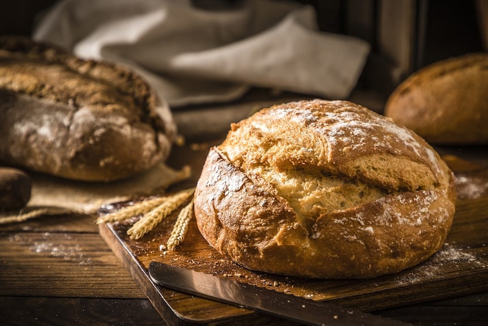 pane-9-euro-milano-polemica
