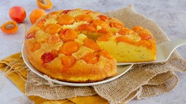Torta rovesciata albicocche