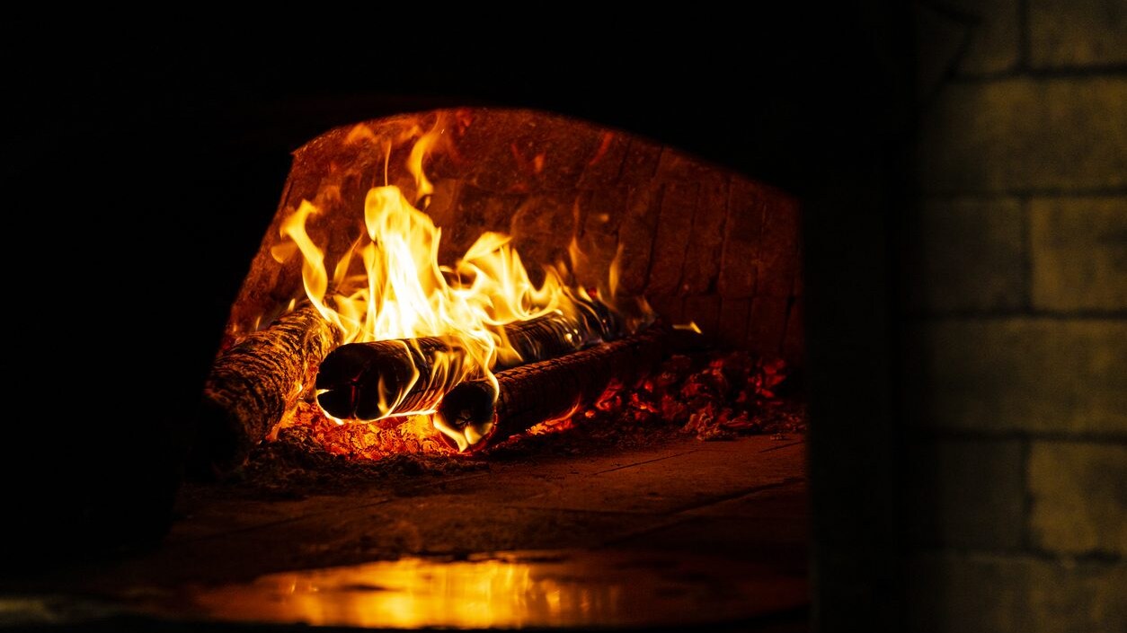 forno-elettrico-o-a-legna-pizza