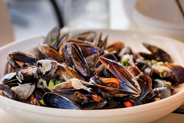 che-vino-abbinare-alle-cozze-alla-provenzale