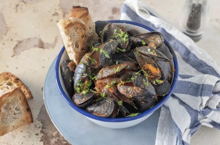 che-vino-abbinare-alle-cozze-tarantina