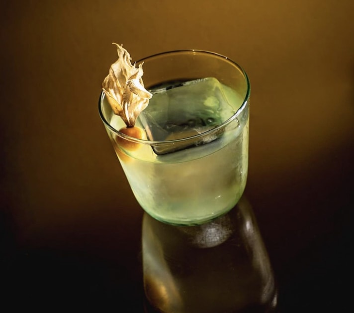 cosa-e-dove-mangiare-a-parigi-migliori-cocktail-bar-candelaria