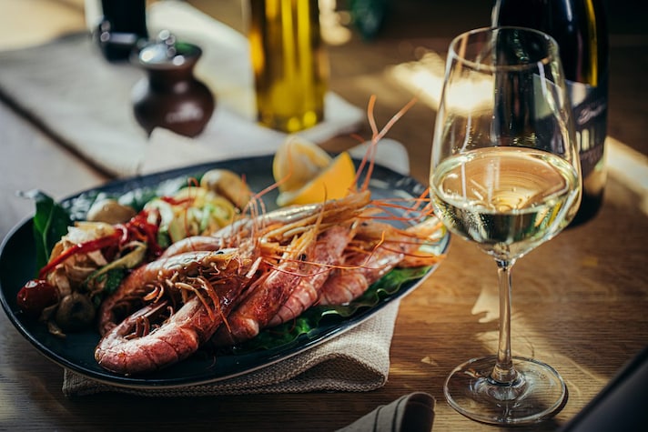 migliori-vini-da-abbinare-alla-griglia-pesce-crostacei